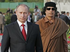Vladimir_Putin_with_Muammar_Gaddafi-2.jpg